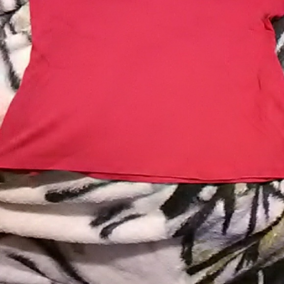 Ladies Cute Red Tee - Picture 8 of 8